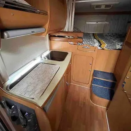 Lägenhet Logez Dans Un Camping-car