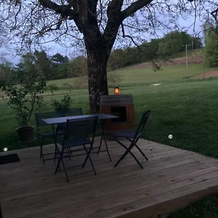 Logez Dans Un Camping-car Lägenhet