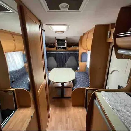 Lägenhet Logez Dans Un Camping-car